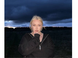 live cam girl gallery LitaBloom