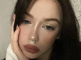 camgirl shaving pussy LunaSunrise