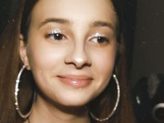 hot girl ManieLaverne