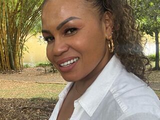 live webcam performer MargarethSimons