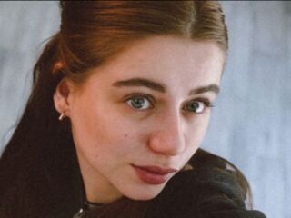 masturbating camgirl MarielaNemec