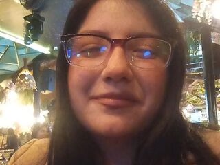 streaming live webcam MaryClarck