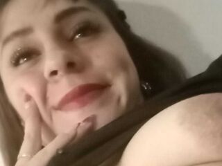 webcam babe chatroom MiaFons