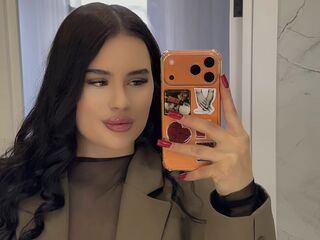 chat with cam MilaCrew