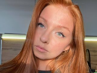 hot cam girl masturbating with dildo NicoleTatako
