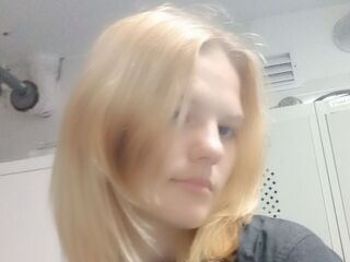 hot webcamslut OliviaRambousek