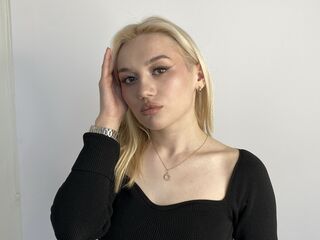 bedroom live webcam PaulinePedrotti