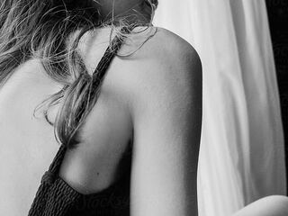 bedroom web cam RemaRoy