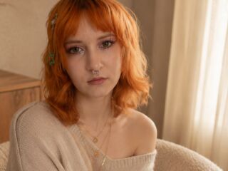naked webcamgirl photo RobertaLah