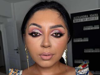 topless cam girl RominaGaby