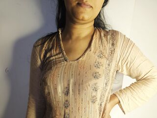 webcamgirl sex chat RubbynaKhan