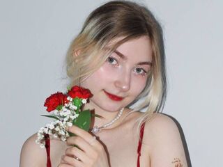 girl naked SandaPlocek