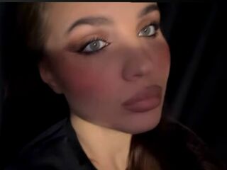 webcam girl chat room SeemaRedhouse