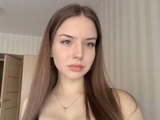 camslut showing tits SenaidaRowson