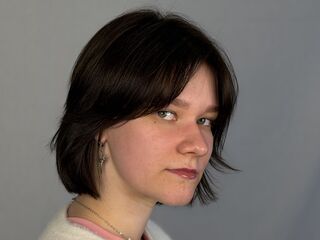 hot camhooker ShiraTorstrick