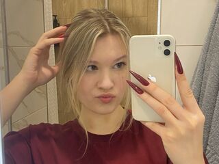 cam girl webcam sex SkyeDavi