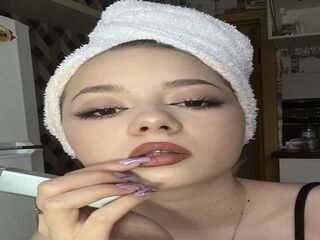 naked girl with webcam masturbating with sextoy SofiaDragon