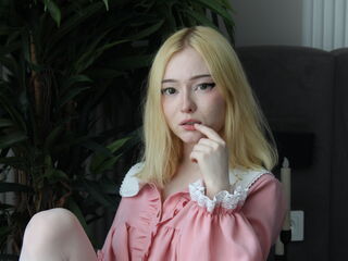 beautiful camgirl SunnivaBeckey