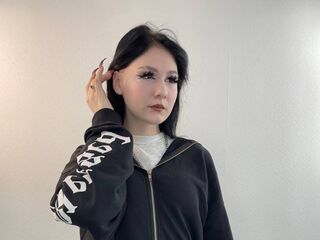 girl showing tits TheresiaRissman