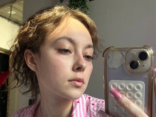 naked cam chatroom ThuyThorstad