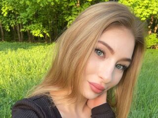 fingering girl chatroom ValenciaZarrabi